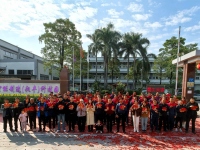 團(tuán)隊(duì)合照